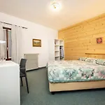 Hotel Ristorante Miramonti